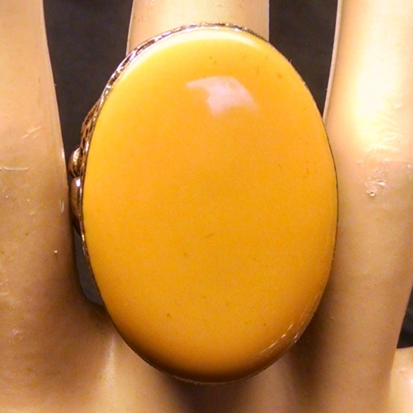 Elegant Sunshine Yellow Stone Cocktail Ring